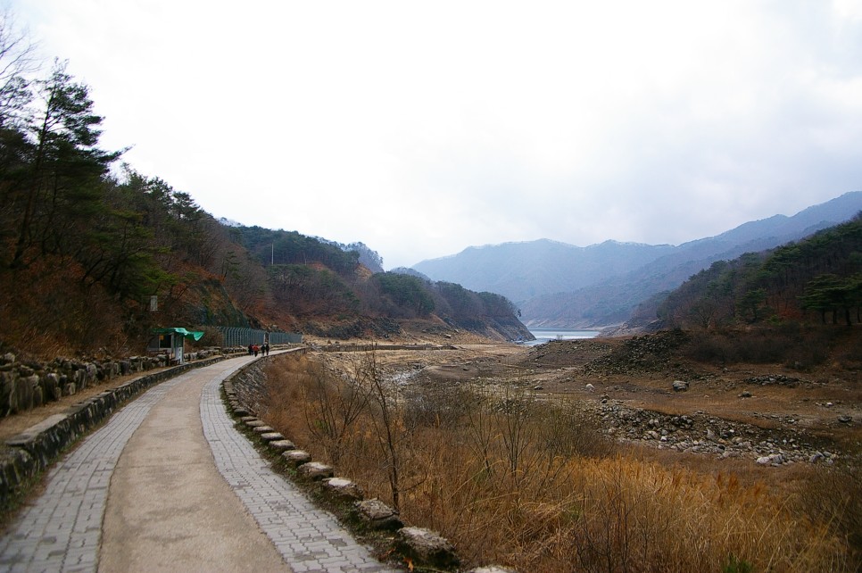 강원도 춘천 가볼만한곳 김유정역과 소양강댐, 청평사 등 명소 정리