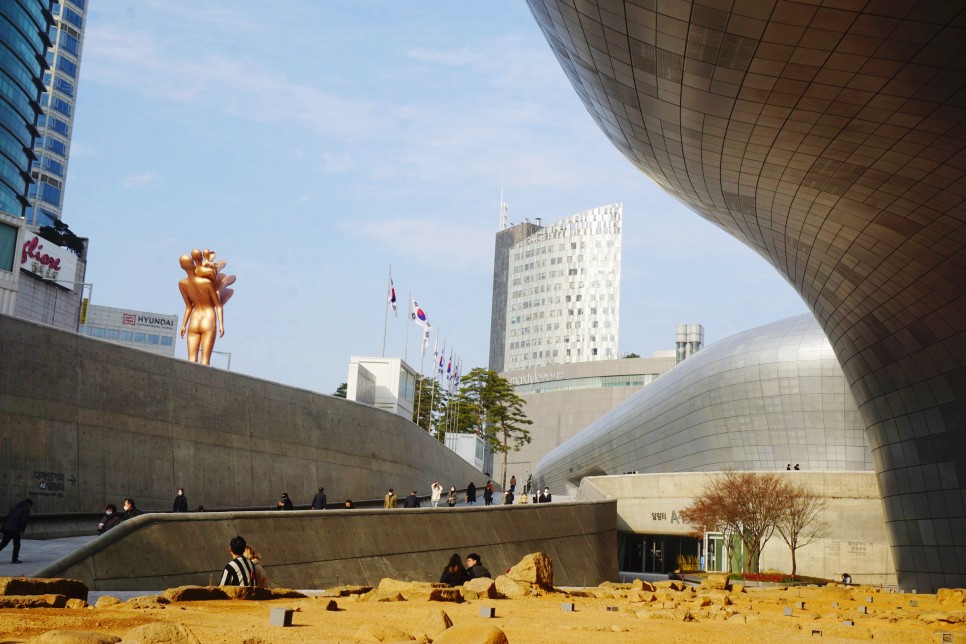 서울 놀만한곳 동대문디자인플라자 사진찍기 좋은곳에서 혼자 놀기
