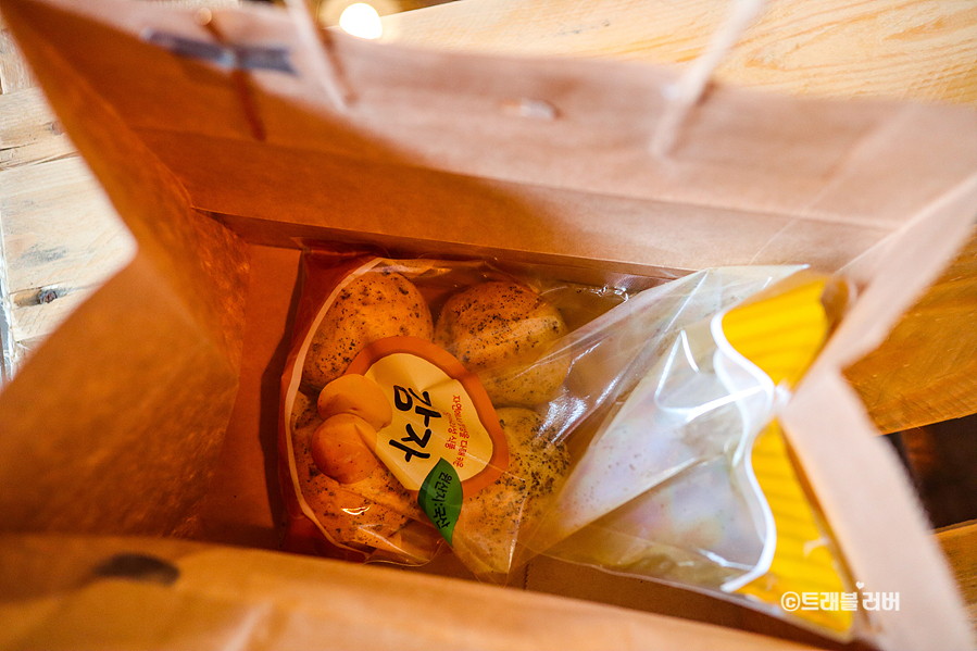 강릉 카페 빵지순례 감자빵이 있는 월량화
