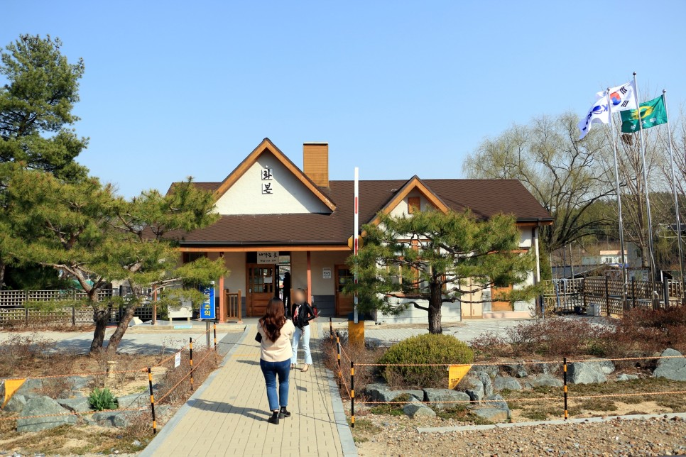 대구 근교 가볼만한곳 군위 화본역 & 화본마을 둘러보기