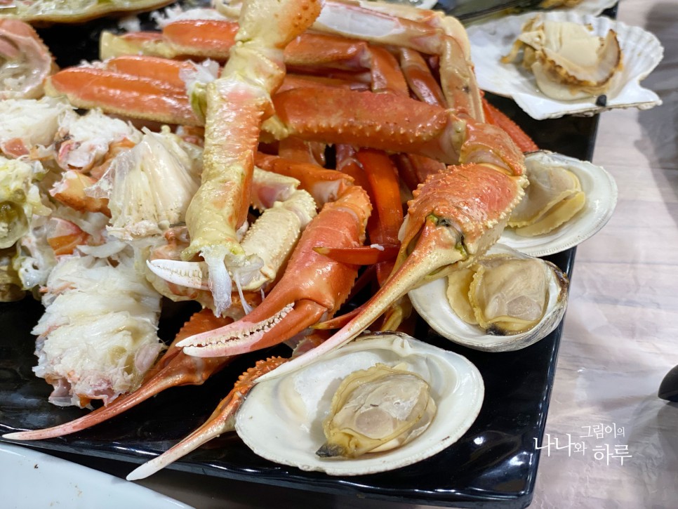 속초 롯데호텔 맛집 선미네 대게 푸짐하게~