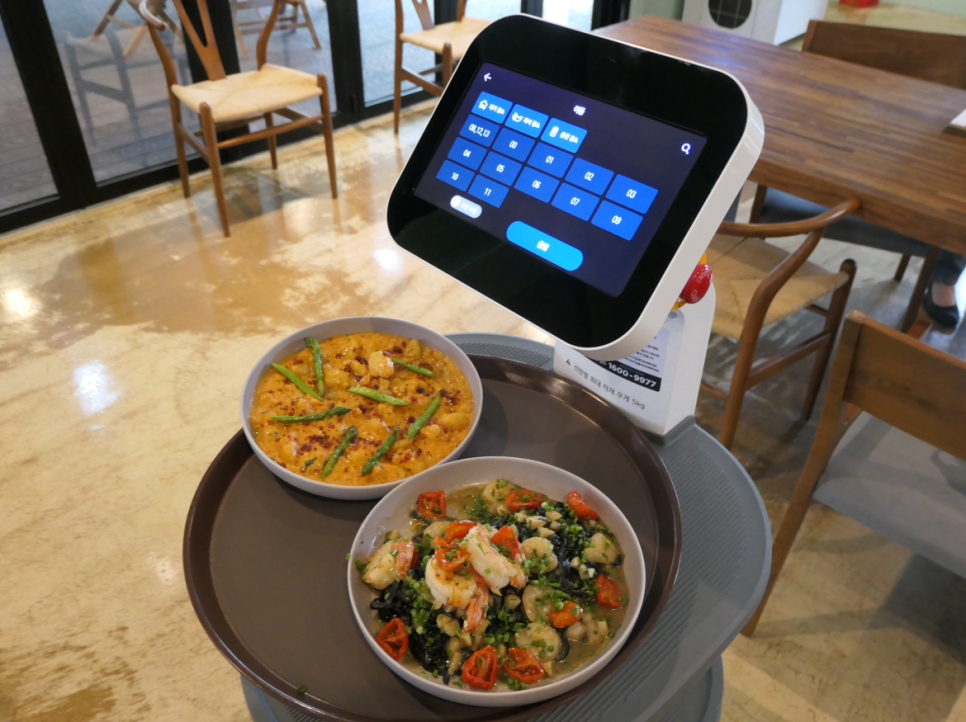 광주 레스토랑 수완지구 맛집에서 만나는 세컨드원 더플레이트 서빙로봇 딜리!