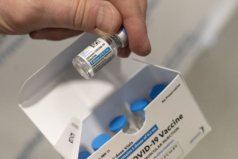 얀센 추가접종 부스터샷 미 FDA 모더나 교차접종