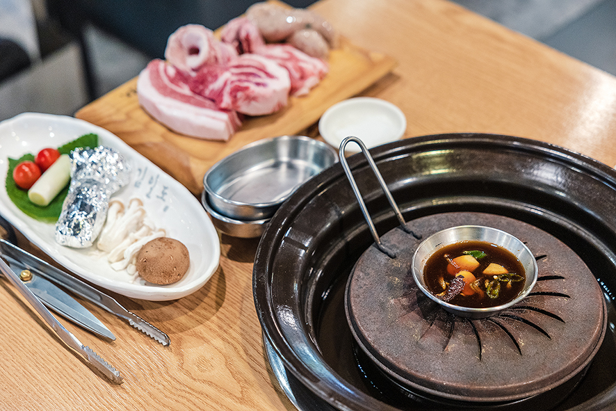 삼성동 고기집 찐 감동의 삼겹살 김일도 삼성코엑스점