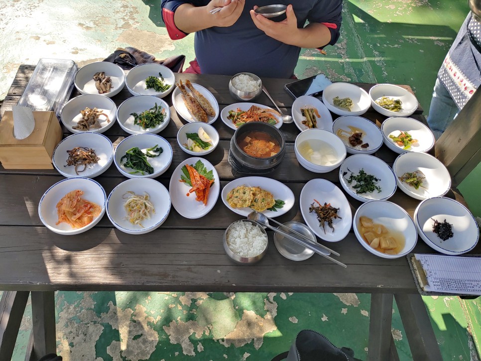 충북 여행 보은가볼만한곳,  속리산 국립공원  법주사 세조길 단풍여행 정이품송