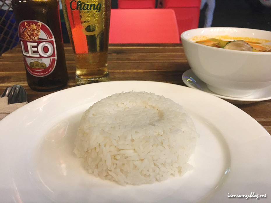 태국 음식, 후알람퐁역 앞 방콕 똠양꿍 맛집 511카페 n 비스트로