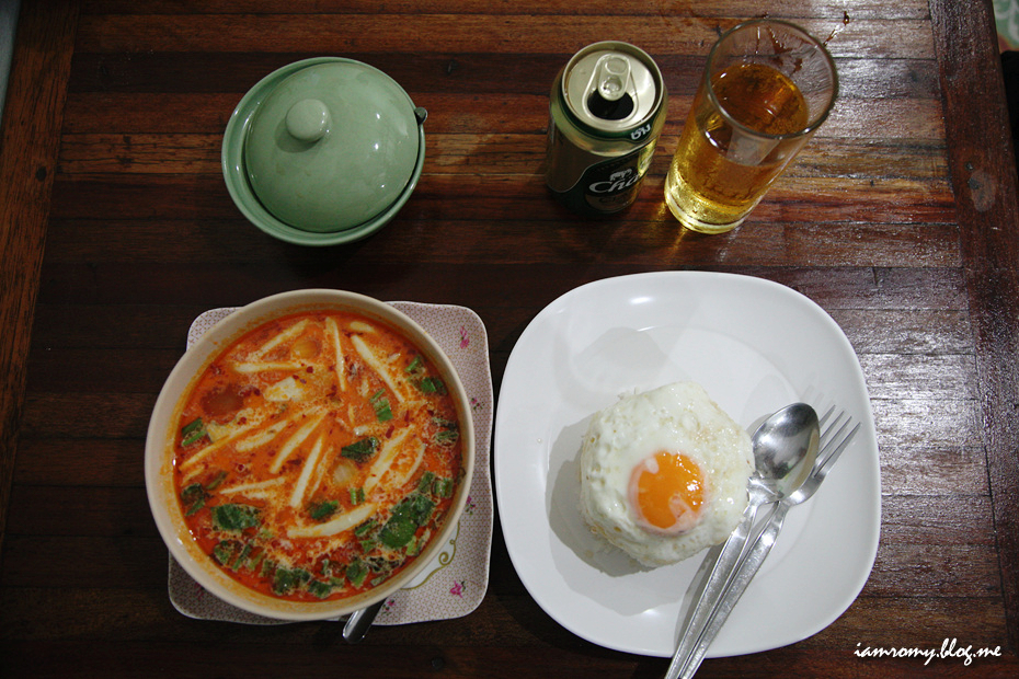방콕 맛집, 왓포와 왓아룬 사이 태국 음식 똠양꿍 기맥힌 할머니네집