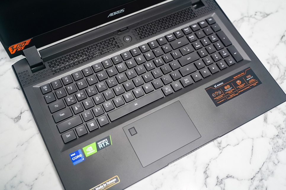 게이밍노트북 기가바이트 AORUS 17G VD, 초고사양 랩탑