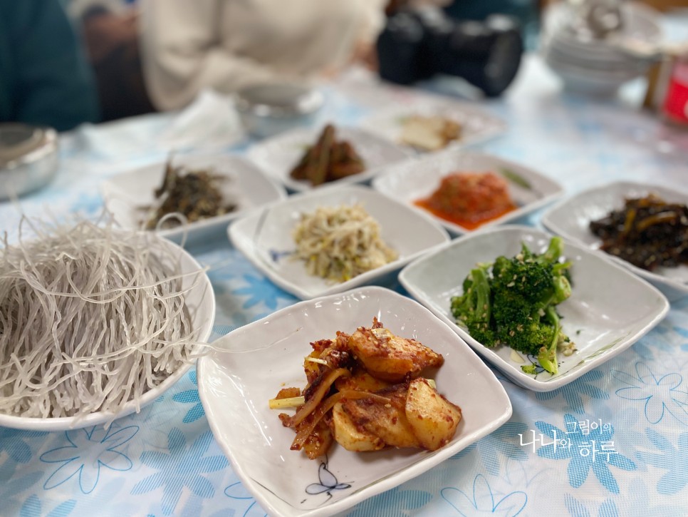 충북 제천 여행 가볼만한곳, 옥순봉 출렁다리 든든한 먹거리 까지!