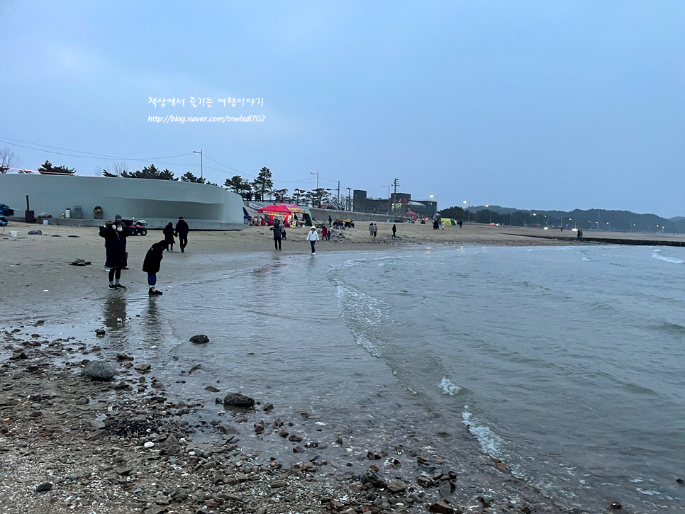 태안 반도 가볼만한곳 안면도 꽃지해수욕장 물때표