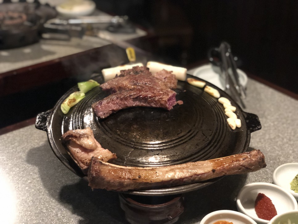 삼각지 맛집 몽탄 웨이팅할만한 맛 : 우대갈비 & 인바이티드 카페