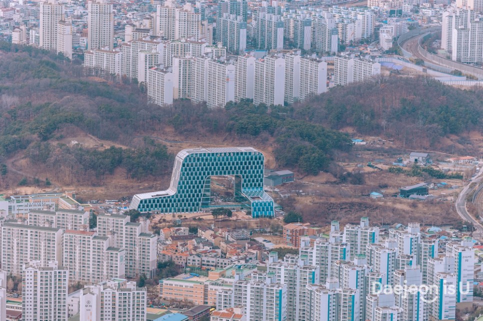 대전을 한눈에 보고 싶다면 이곳 : 식장산 전망대 그곳에 새로운 명소 '날망채'