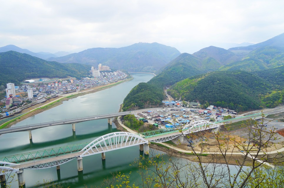 충북 단양 가볼만한곳 만천하스카이워크 카페 산 포함 여행 코스