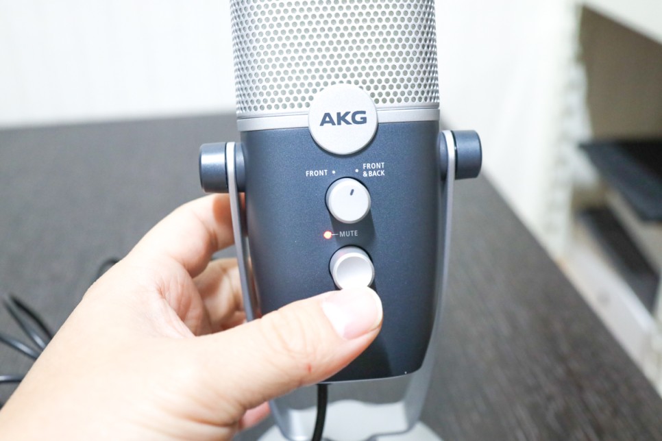 유튜브마이크 스트리밍마이크 AKG ARA 듀얼패턴마이크