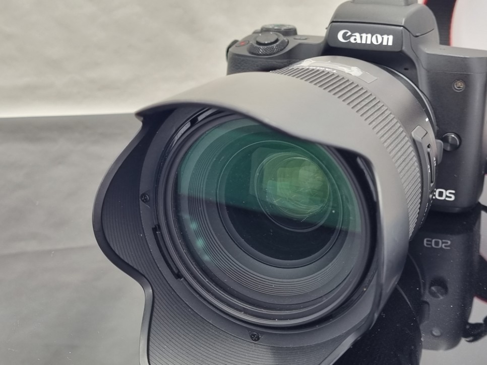 캐논 미러리스 카메라 EOS M50 + 탐론렌즈 SP 35mm 조합