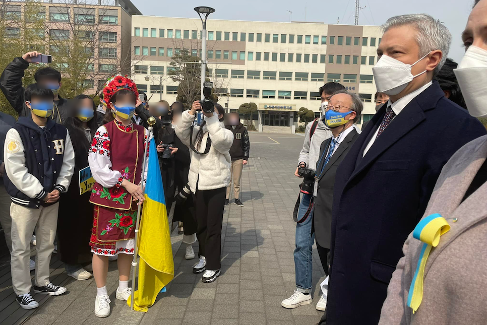 우크라이나 기부 방법 기부금 대사관 계좌 연예인