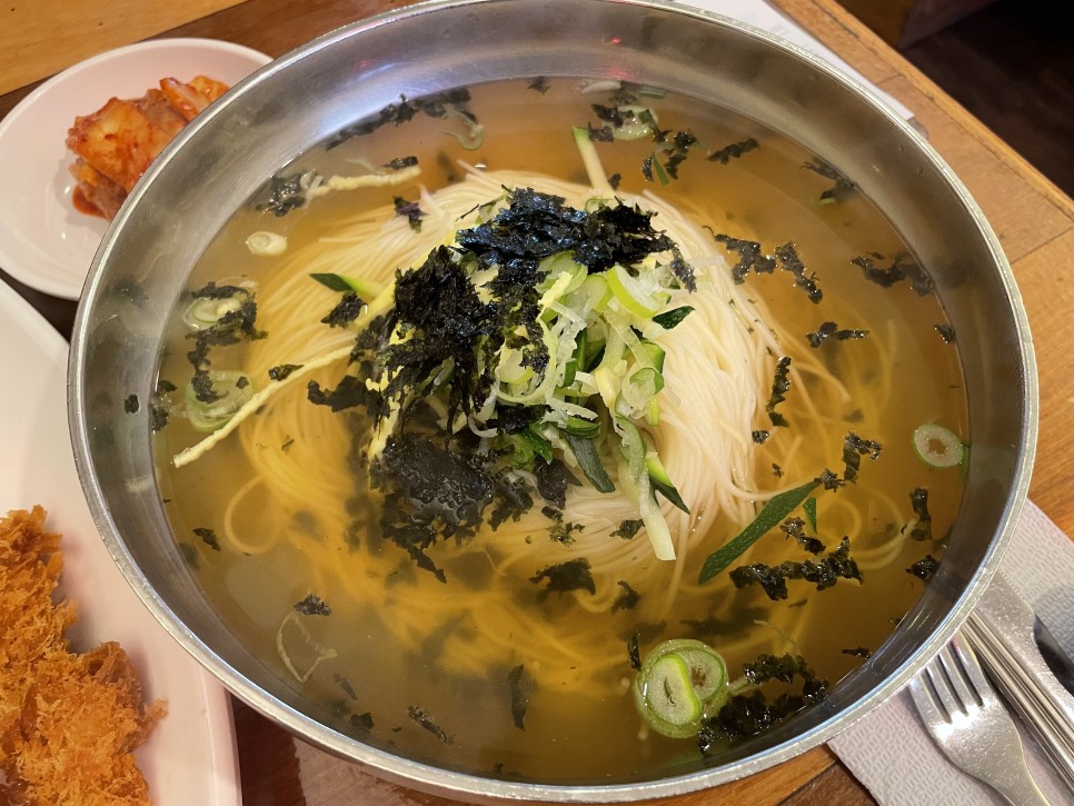 이영자맛집 용산 돈잔국수 (돈까스잔치)