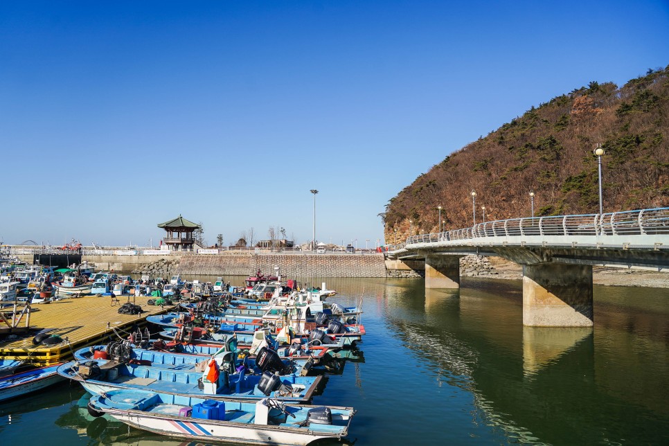 부안 가볼만한곳 내소사, 변산반도 채석강, 격포항, 변산 해수욕장, 변산숙소 소노벨 변산 등