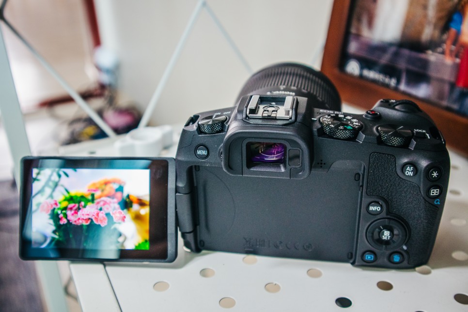 캐논 카메라 풀프레임 미러리스 EOS RP, 5d mark4에서 다운그레이드 완료