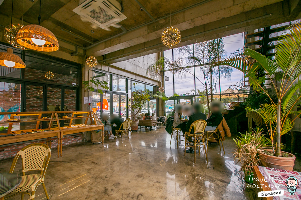 제주 산방산 카페 용머리해안 근처 플레이사계 갤럭시아