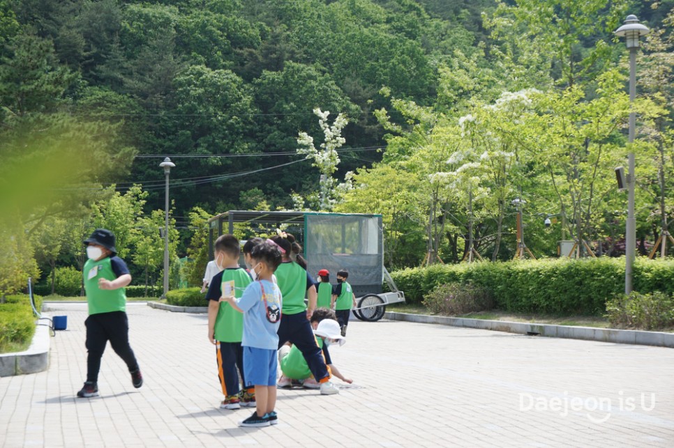 캠핑하며 피톤치드 산림욕을 즐길 수 있는 상소동산림욕장
