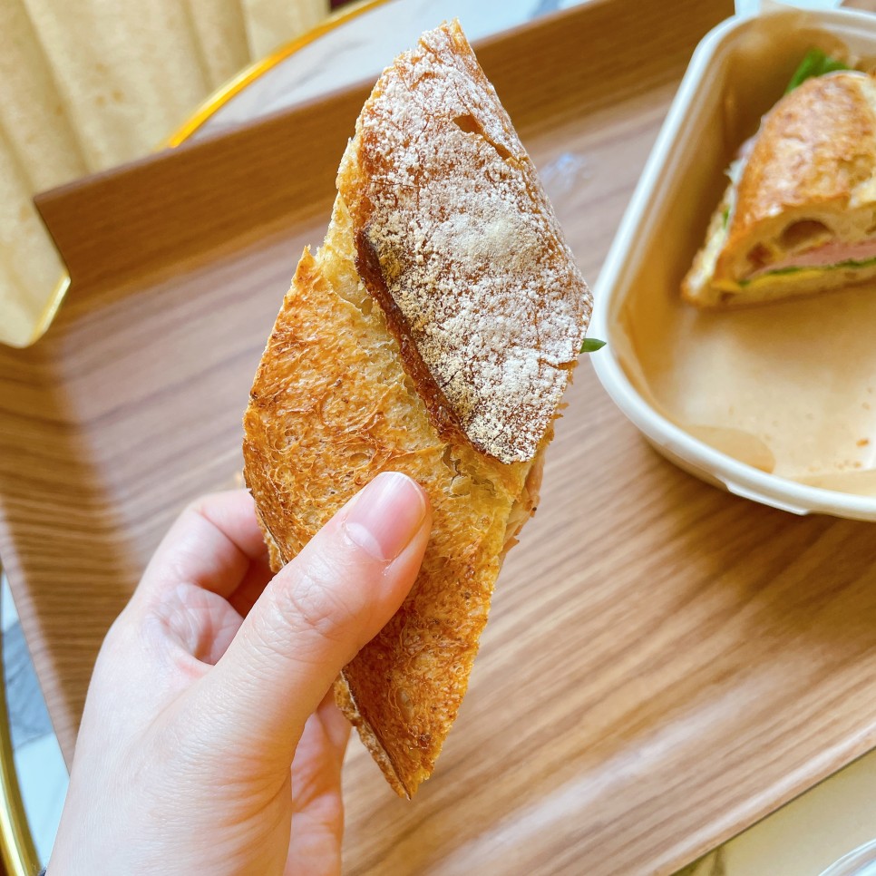 선릉역 카페 르뱅룰즈 빵맛집! 샌드위치 맛나요