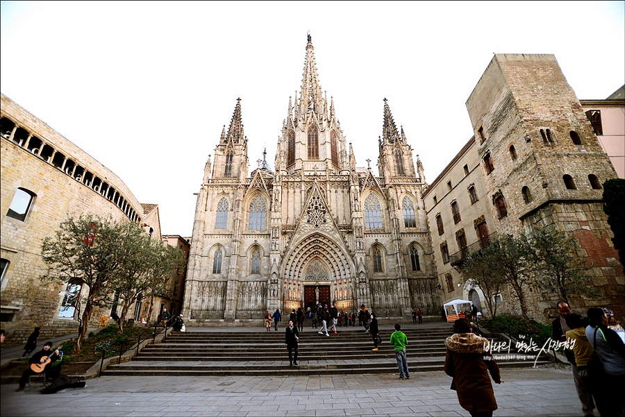 유럽 자유여행 스페인 여행 몬세라트 수도원 外 스페인 성당 5곳