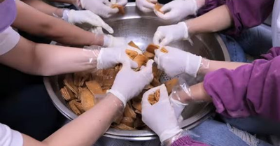 전세계가 주목하는 청도중고등학교 레전드 급식, 가쓰오우동과 초밥'