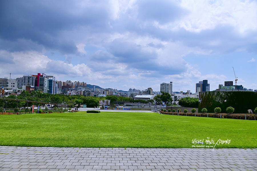 광주 여행코스 광주 예술의 거리 하늘마당 공원 산책하기