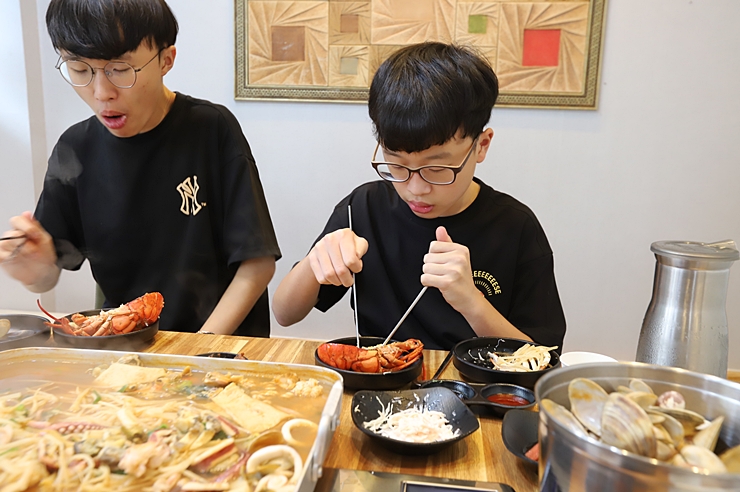 울산 옥동 맛집 해물탕+랍스타 "돌아온잠수함" (국내맛집여행)