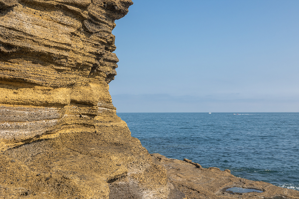 제주도 서귀포 관광지 제주 용머리해안 바다 산책