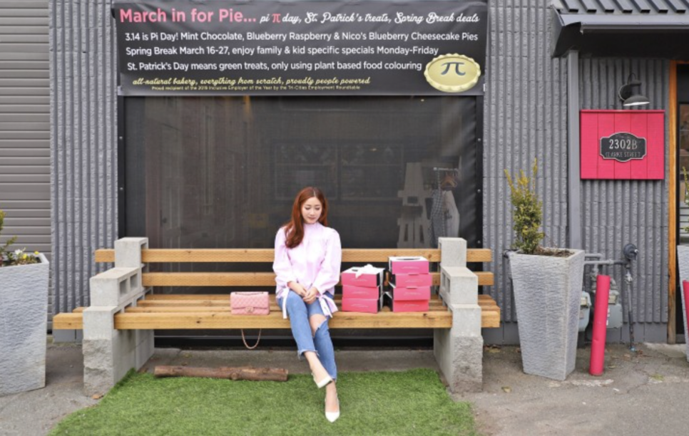 이사기념 벼룩시장 1탄 (Vancouver 구입만 가능)