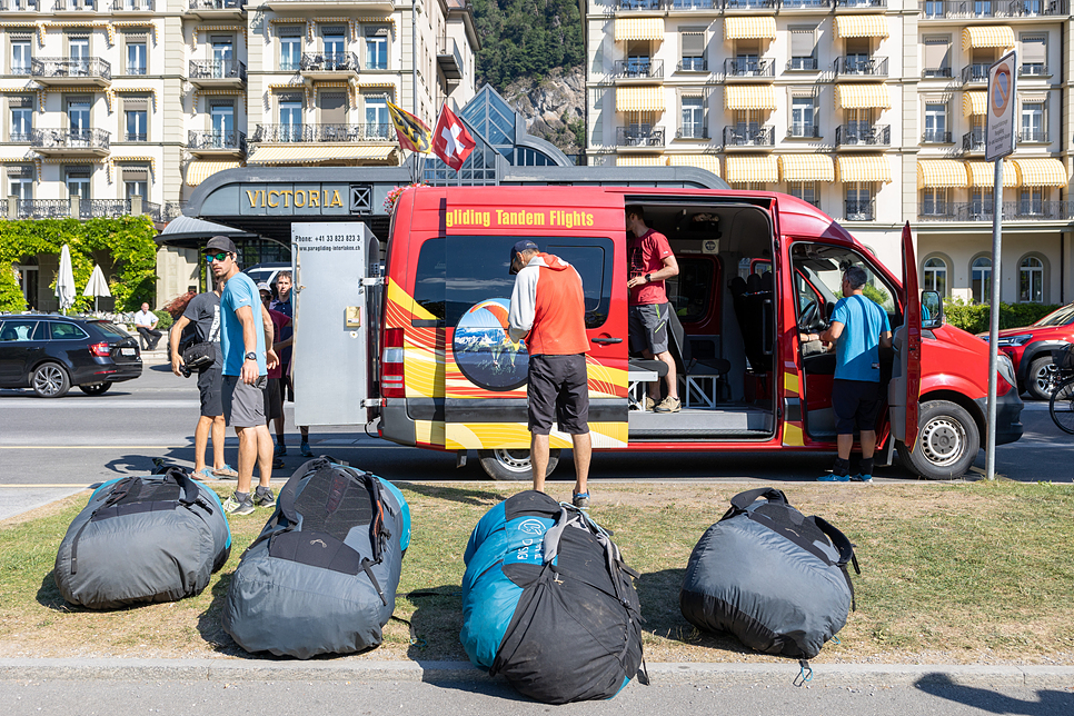 스위스 여행 인터라켄 패러글라이딩 예약 텐트밖은유럽 촬영지
