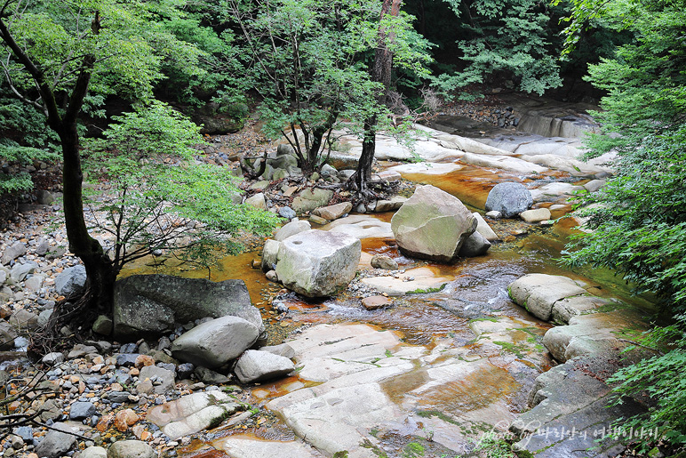 울산 울주 가볼만한곳 울산 석남사 절 계곡 물놀이 명소..