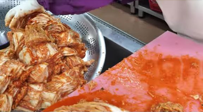 전 세계가 주목하는 청도중고등학교 레전드 급식! 소스까지 직접 만드는 삼겹살 김밥!