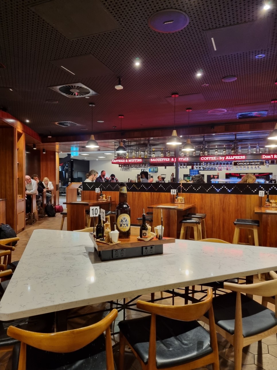호주여행 멜버른 국제공항 pp카드 이용 가능한 라운지 + 레스토랑