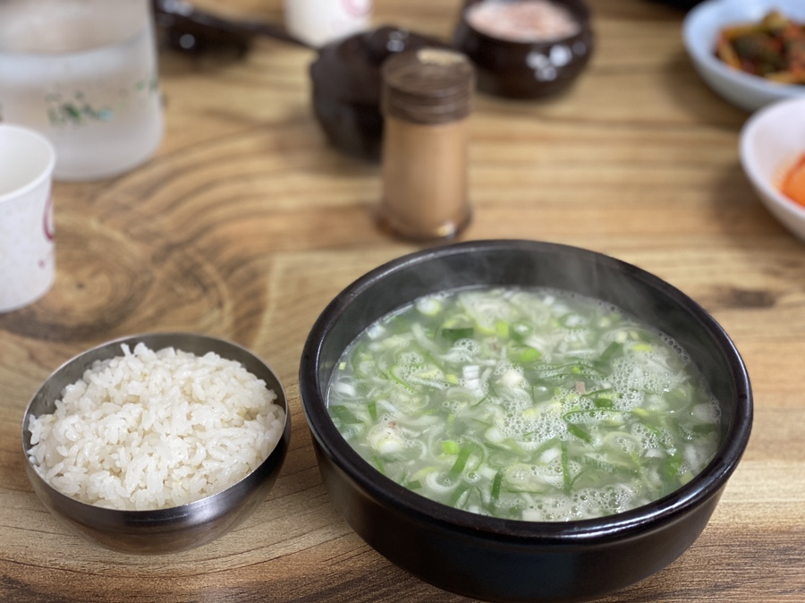 어제 입국 지금은 강릉 주문진, 아침은 주문진 맛집 철뚝소머리집