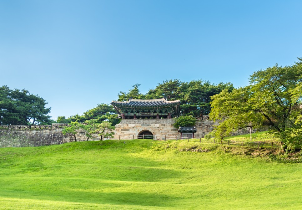 청주 여행, 걷기 좋은 나들이 명소 BEST 4 :: 청남대, 상당산성, 문의문화재단지, 수암골 벽화마을, 청주여행코스, 청주가볼만한곳, 충북가볼만한곳