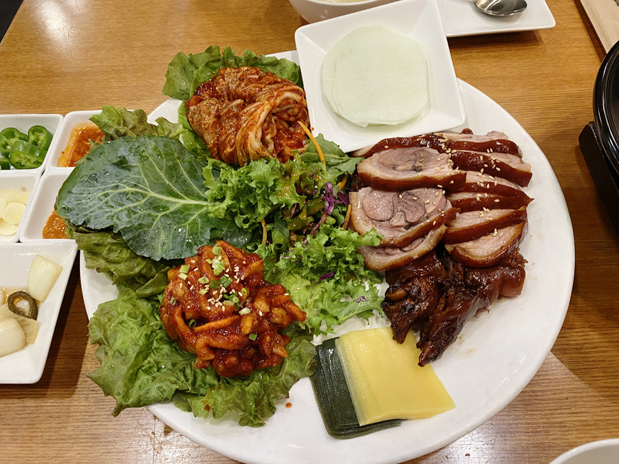 보쌈맛집 식도락 여행 원할머니보쌈 족발 본점