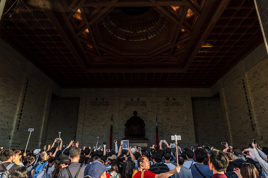 대만 타이베이 자유여행 초대통령 장제를 기념한 중정기념당