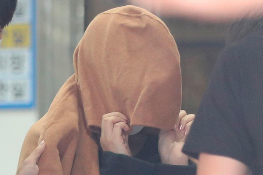 뉴질랜드 가방 속 아이들 시신 친모 추정 용의자 40대 여성 범행 부인 울산 아파트에서 체포