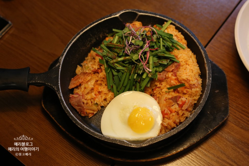 강남역 데이트 맛집 화이타가 매력적인 어글리스토브 강남