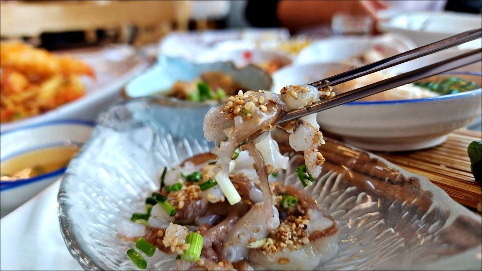 포항 죽도시장 맛집 운하회대게식당 먹거리 가득!