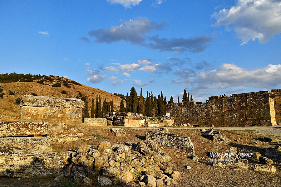터키 여행 고대도시와 석회온천이 아름다운 터키 파묵칼레