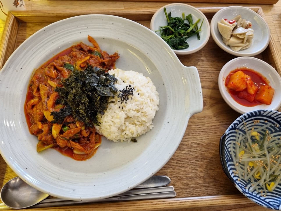 경주 핫플 황리단길 구경 맛집 소개 2곳