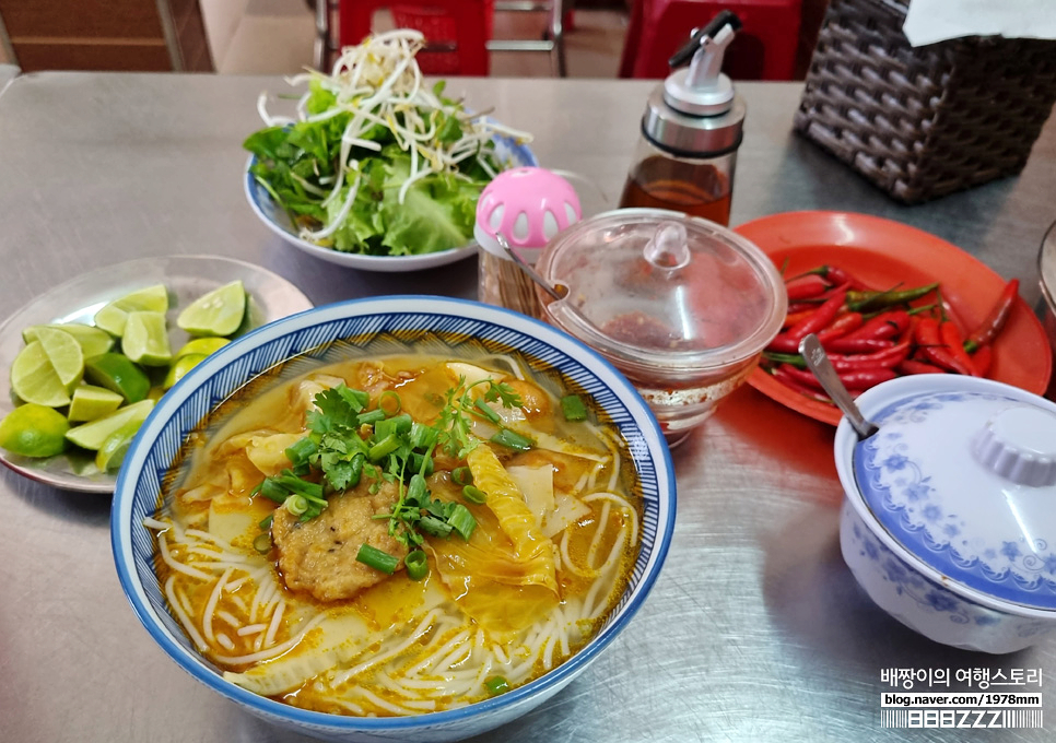 베트남 다낭자유여행 40년 로컬 맛집 전통 어묵 쌀국수 분짜까109
