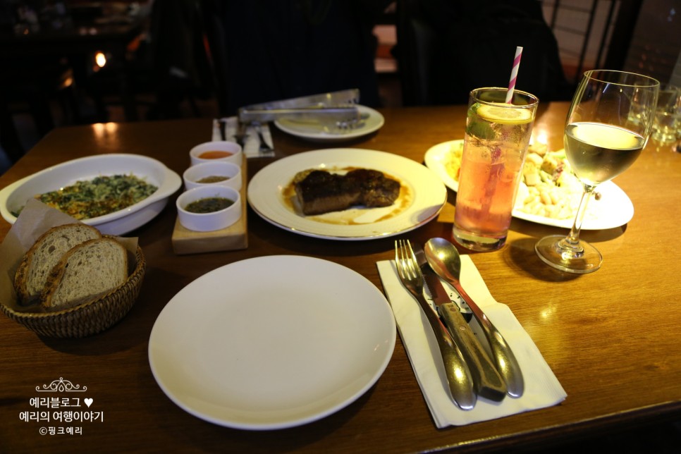 강남역맛집 레스토랑 어거스트힐 강남 스테이크 포함된 커플세트