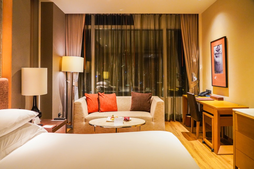 태국 방콕호텔 가성비 좋은 이스틴그랜드 호텔 사톤 객실 클럽룸 vs 일반룸