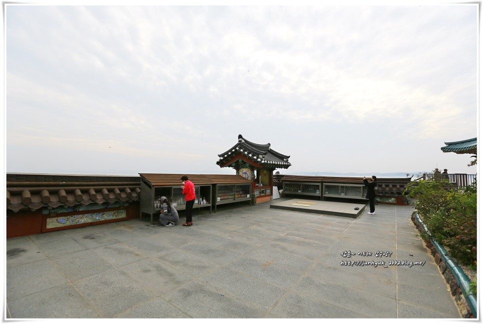 충남 서산여행 바다 명소 간월암