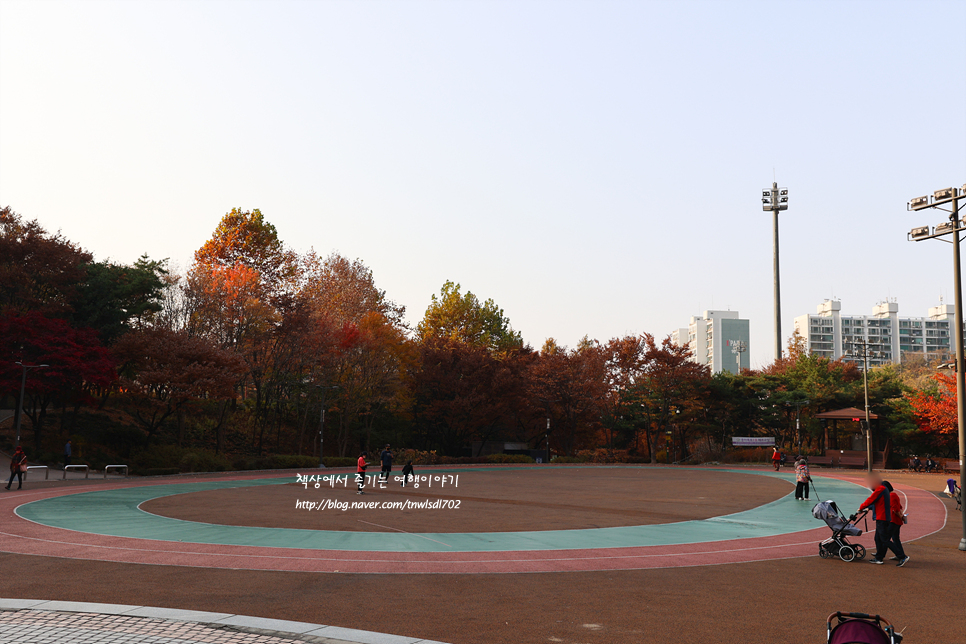 서울 공원 추천 용마산 용마폭포공원 풍경,주차장